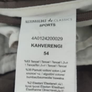 Yıkama Talimatına Uymama Rağmen Pantolonda Beyaz Çizgiler Oluştu