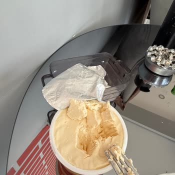 Şok Marketten Alınan Mis Krem Peynirin Kalitesizliği Ve Sağlık Endişesi