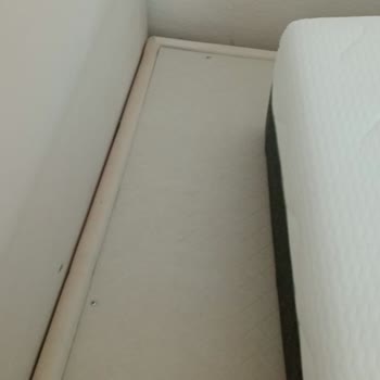Yatak Baza Teslimatı Gecikti, Ürün Hasarlı Ve İlgilenilmiyor