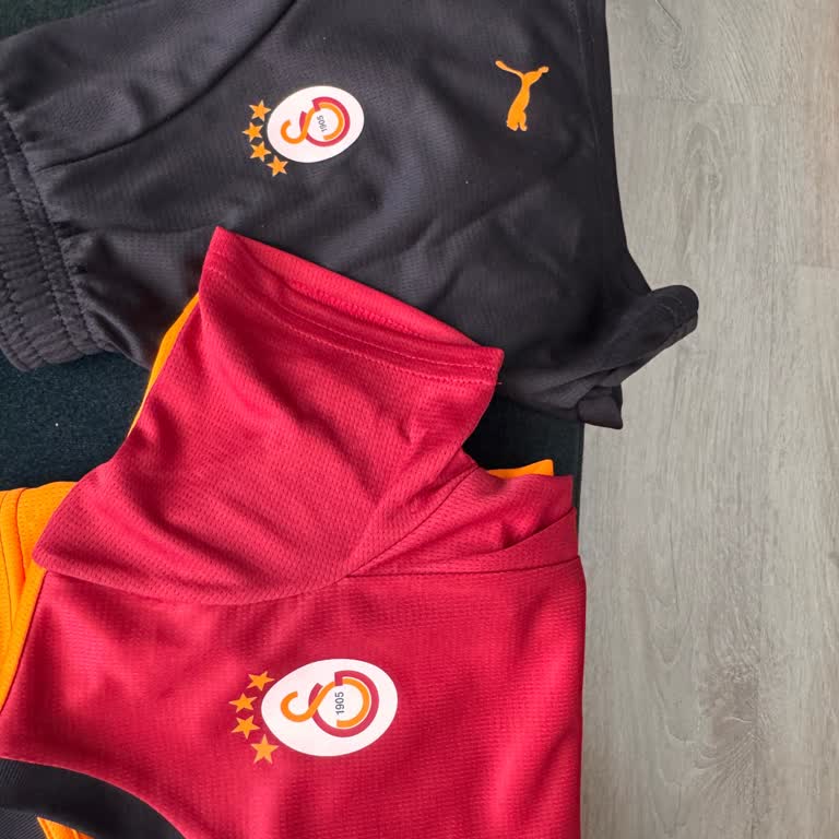 GS Store Sipariş Edilen 5 Yıldızlı Forma Yerine Eski Ürün Gönderildi, Değişim Yapılamıyor!