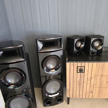 Eksik Parçalı Ses Sistemi Ve Yetersiz Müşteri Hizmetleri