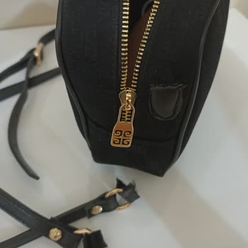 Pierre Cardin Çantanın Askıları Kısa Sürede Koptu, Hayal Kırıklığı Yaşadım