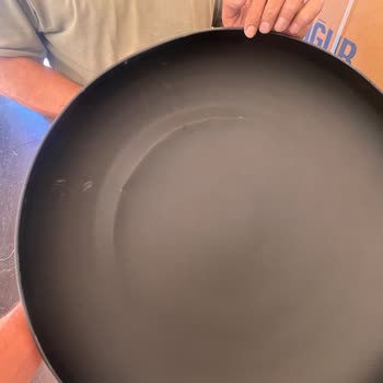Ek