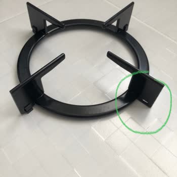 Izgara Lastikleri Kısa Sürede Döküldü, Servis Çözüm Sunmadı