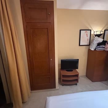 Agoda'da Yanıltıcı Oda Fotoğrafları Ve Yetersiz Destek Deneyimi