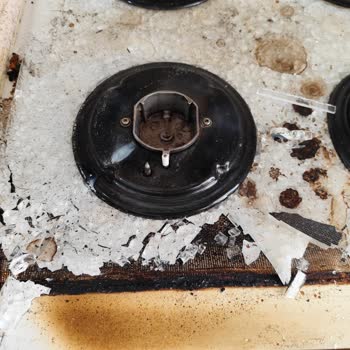 Kumtel Ankastre Ocak Camı Patladı, Garanti Kapsamı Dışında Bırakıldı