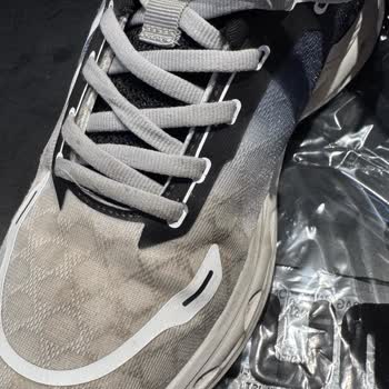 Ayakkabıda Kusur Ve İletişim Sorunu