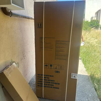 Horoz Lojistik Siparişi Eve Çıkarmadan Kapıda Bırakıp Gitti
