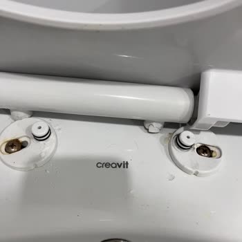 Creavit Klozet Kapağı Aparatının Kırılması Ve Yedek Parça Bulunamaması