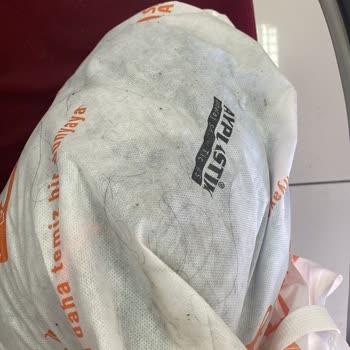 FLO Mağazasından Alınan Ürünlerin Kirli Poşette Teslim Edilmesi Ve Müşteri Hizmetlerinden Dönüş Alınamaması