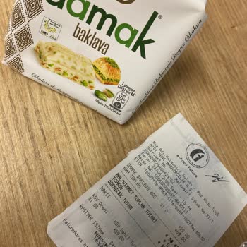 Çikolatada Mavi Lekeler Ve Kötü Tat Deneyimi