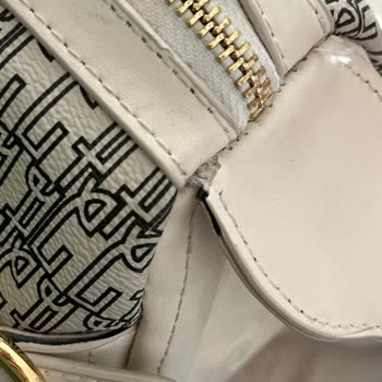 Pierre Cardin Çanta Kısa Sürede Kulpları Yırtıldı