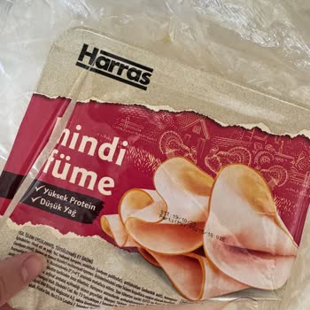 Harras Hindi Fümeden Plastik Parça Şoku!