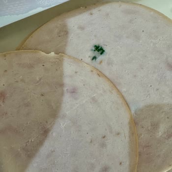 Harras Hindi Fümeden Plastik Parça Şoku!