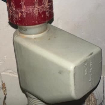 Bulaşık Makinesi Hortumu Eski Çıktı, Servis Belge Ve Fatura Vermedi