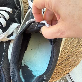 Vans Ayakkabı Kısa Sürede Kullanılamaz Hale Geldi