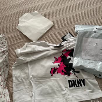 Siparişimde Yanlış Ve Lekeli Ürün Gönderildi