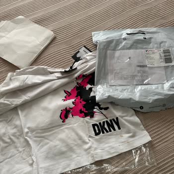 Siparişimde Yanlış Ve Lekeli Ürün Gönderildi