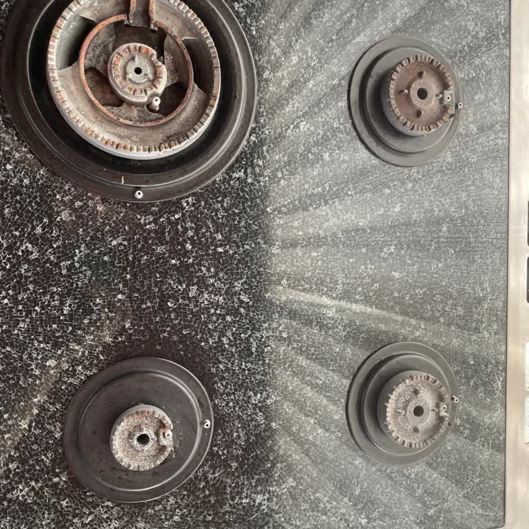 Arçelik Ankastre Ocak Camı Patladı, Servis Randevusu Sürekli Erteleniyor