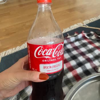Aldığım Coca-Cola Asitsiz Ve Rengi Açık Çıktı, Sağlığımız Tehlikeye Atılıyor