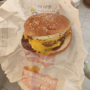 Burger King Siparişim Eksik Ve Küflü Geldi İnsan Sağlığı Tehlikede