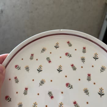 English Home Çay Setinde Kırık Ve Deforme Ürünler Teslim Edildi