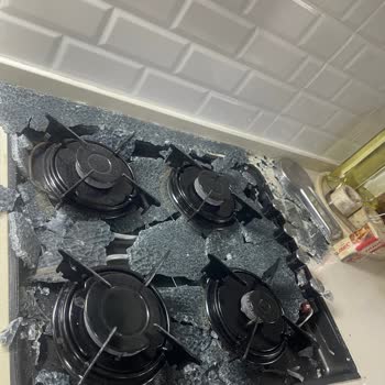 Kumtel Ankastre Ocakta Cam Patlamasıyla Yaşadığımız Tehlike