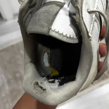 Adidas Ayakkabılarda Kronik Yırtılma Sorunu Ve Garanti Reddi
