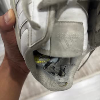 Adidas Ayakkabılarda Kronik Yırtılma Sorunu Ve Garanti Reddi