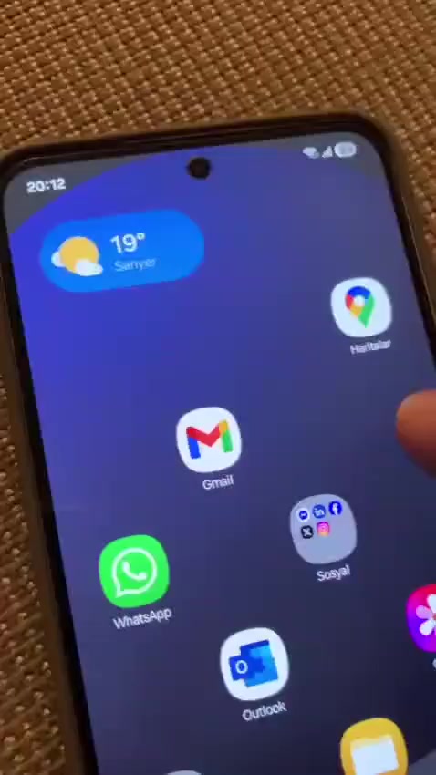 My Samsung S24 FE is Defective, They Refused My Refund video cover