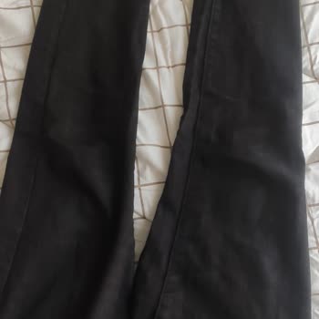 İlk Yıkamada Renk Atan Ve Daralan Kot Pantolon Mağduriyeti