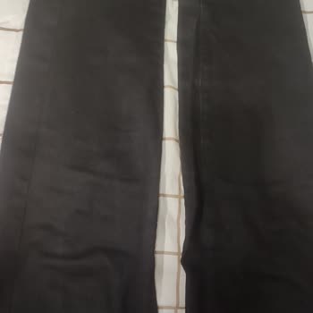 İlk Yıkamada Renk Atan Ve Daralan Kot Pantolon Mağduriyeti