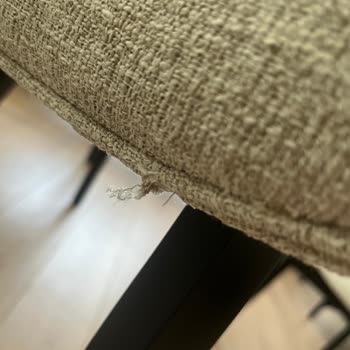 Kısa Sürede Deforme Olan Sandalyeler Ve Yetersiz Müşteri Hizmeti
