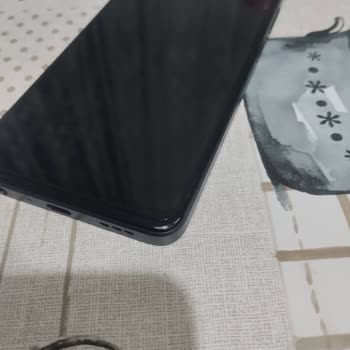 Yeni Oppo A60'da Fabrikasyon Hata Ve Değişim Talebi