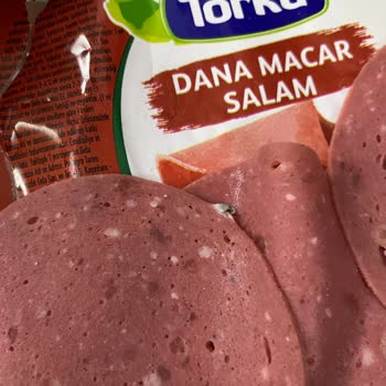 Küflü Salam Şoku: Taze Ürün Beklerken Hayal Kırıklığı