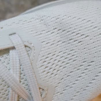 Skechers Ayakkabı Çoraplarımı Ve Ayağımı Boyadı Çözüm Bekliyorum