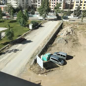 Alt Yapı Sonrası Asfalt Yapılmadı Tozdan Evde Nefes Alamıyoruz