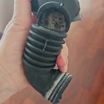 Yetkili Servis Yanlış Teşhisle Yüksek Masraf Çıkardı, Ücretimin İadesini İstiyorum