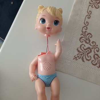 Dayanıklı Olmayan Oyuncak Bebeğe Yüksek Fiyat