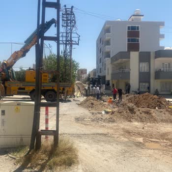 Silopi'de Sürekli Elektrik Kesintileri Ve Hastane Yolunun Ulaşılmaz Hali