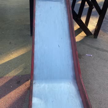 Çocuk Parkındaki Tehlikeli Oyun Grupları İçin Acil Müdahale Talebi