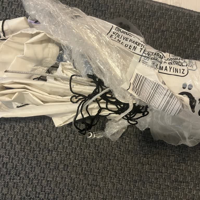 Urgent Request: Wrong Item Returned Due to Shipping Label Mix-Up