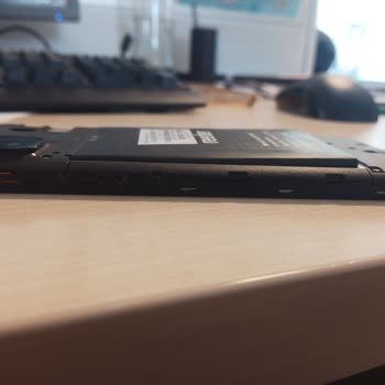 Reeder Cihazımın Şişen Bataryası İçin Yedek Parça Temini Yapılmıyor, Sadece Cihaz Değişimi Sunuluyor