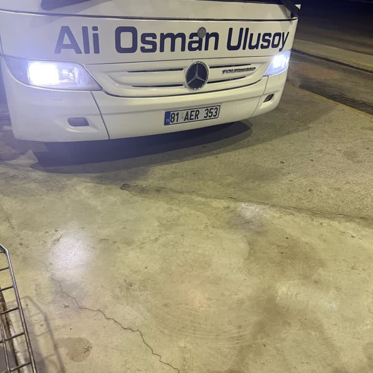 Aynı Durakta Yolcuya Farklı Muamele Ve Personel Davranışı