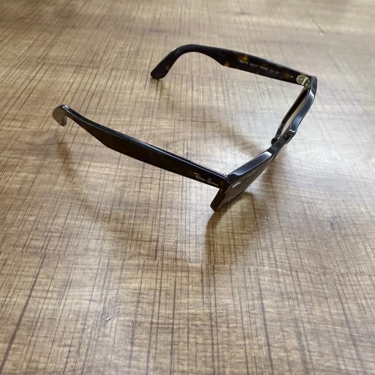 Satın Aldığım Gözlükte Üretim Hatası Ve İlgisiz Müşteri Hizmeti