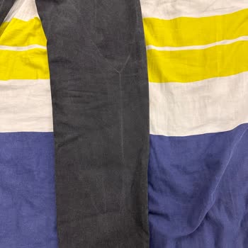 Mavi Kot Pantolonunda Seri Üretim Hatası Ve Yetersiz Müşteri Hizmeti