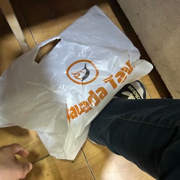 Makarnadan Çıkan Kıl Ve Hijyen Eksikliği Can Sıkıyor