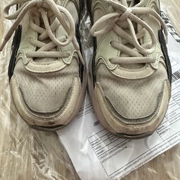 Skechers Kısa Sürede Açılan Ayakkabı İçin Ücret İadesi Talebi