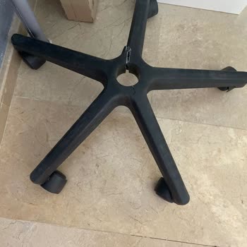 Ofiste Sandalye Kırıldı Çalışan Yaralandı İade Talebim Reddedildi