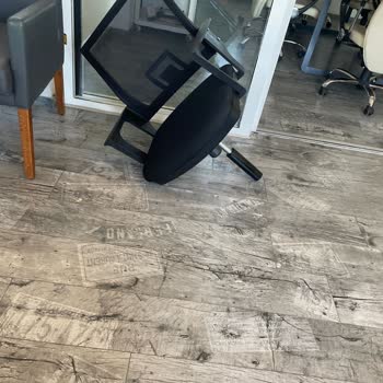 Ofiste Sandalye Kırıldı Çalışan Yaralandı İade Talebim Reddedildi